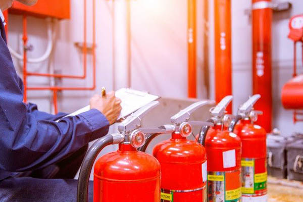 maintenance alat pemadam kebakaran
